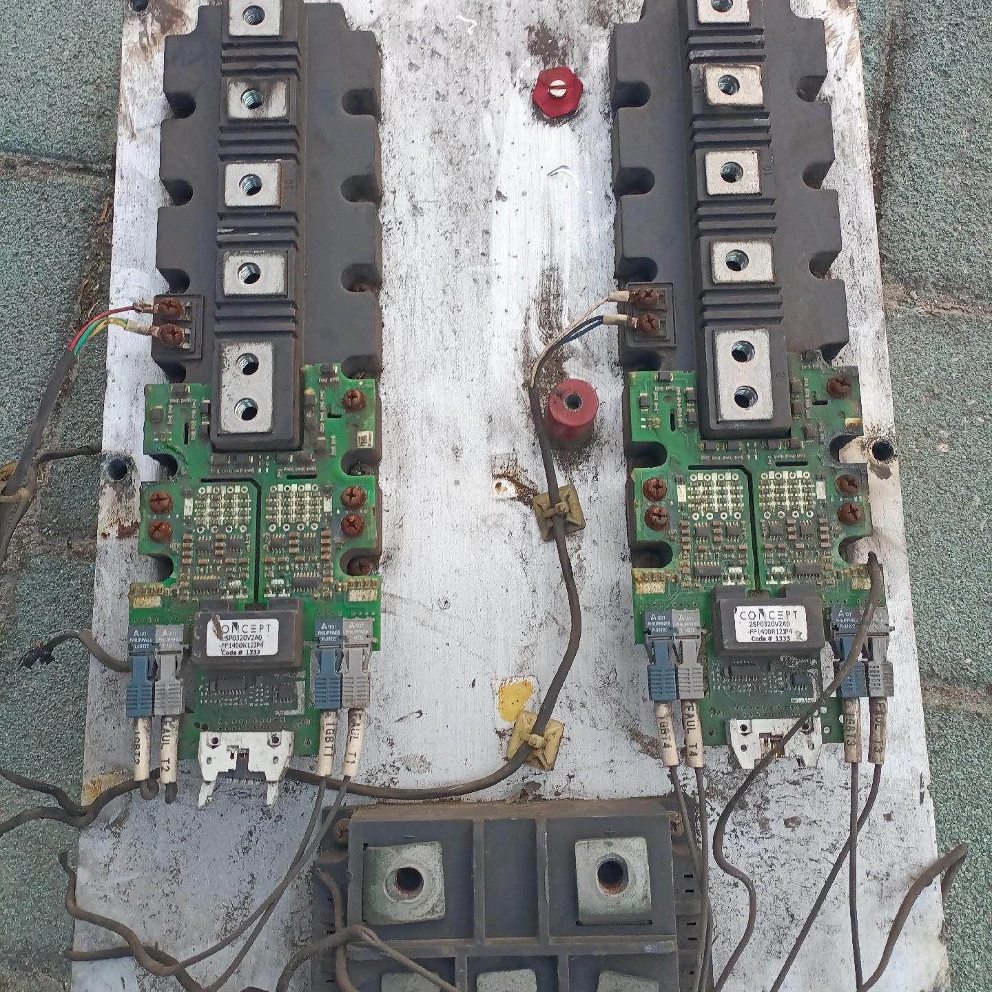 拆下来FF1400R12lP4英飞凌模块 2块实拍图 暴