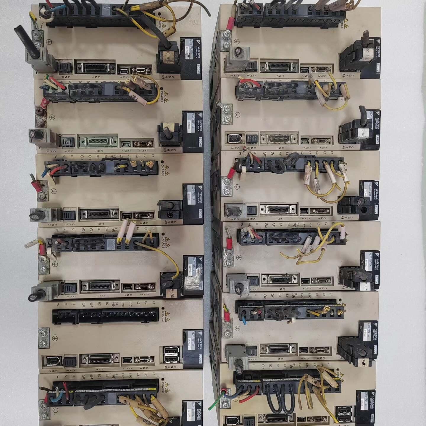 SGDV-7R6A11A002000 安川5系伺服驱动器1k