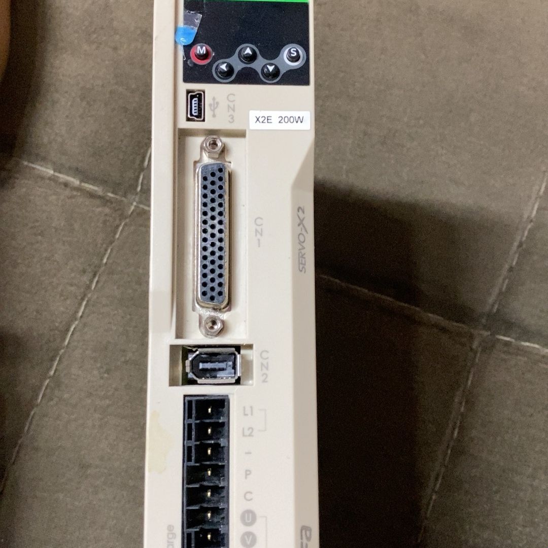 禾川伺服驱动 禾川伺服电机 SV-X2EA020A-A 实物