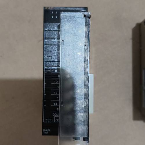CJ1W-ID211 PLC模块 轻微使用痕迹 功能正