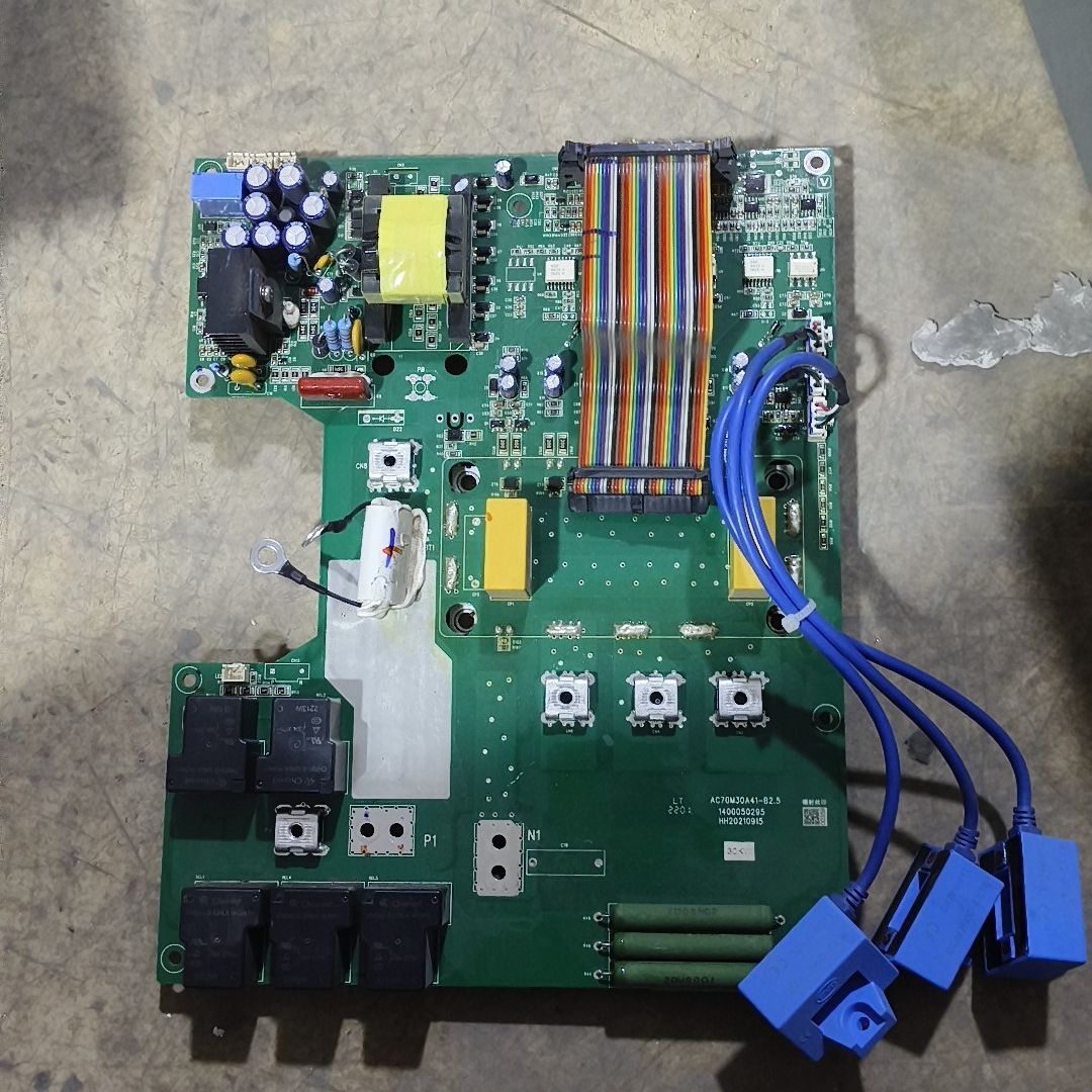 伟创变频器板子 FS150R12KT4 AC70M30A41