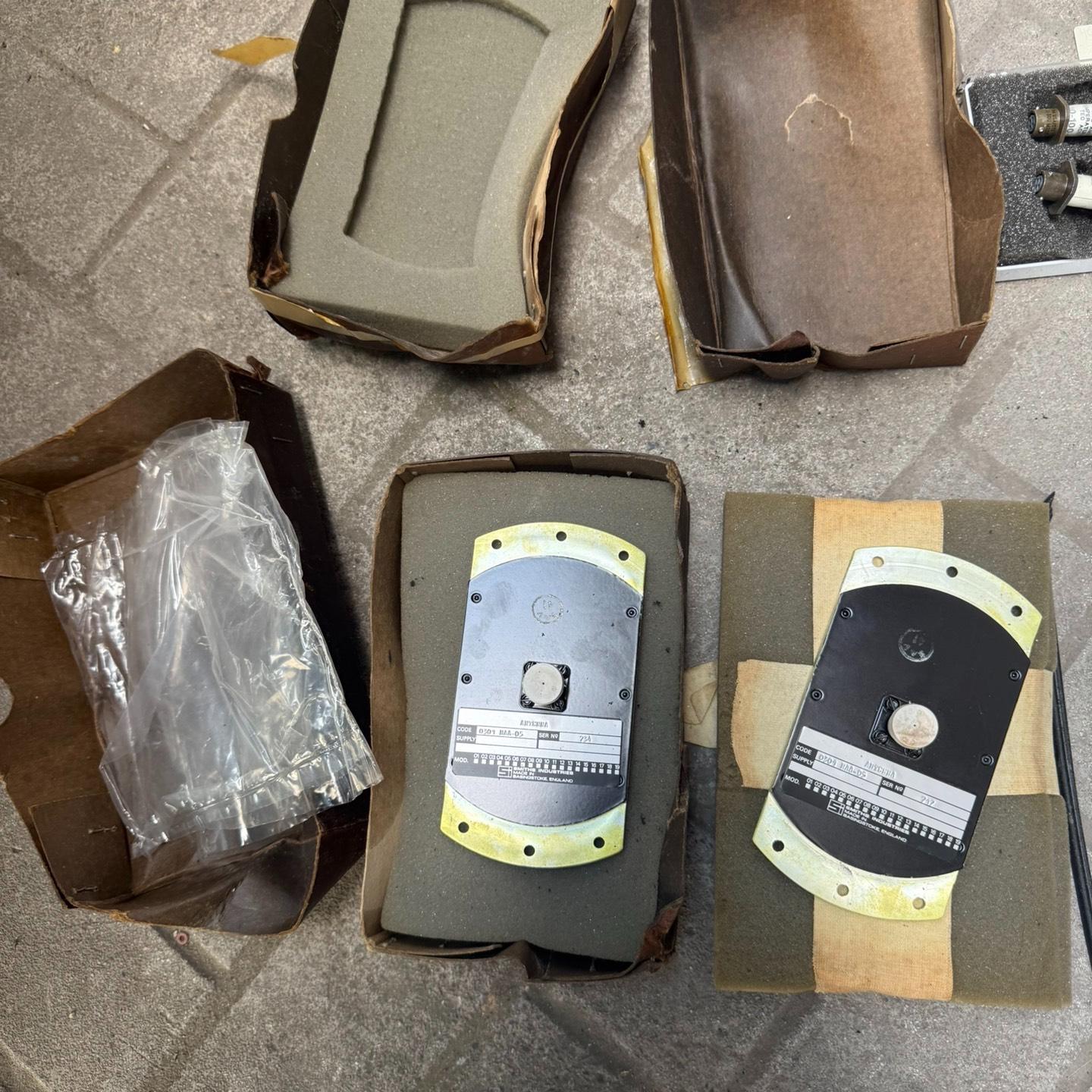 英国原装SMITHS工业雷达高度表天线 型号0301 HAA