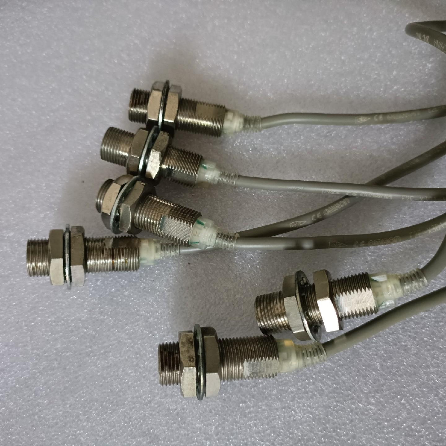 拆机接近感应器E2E-X3D1-M1QJ   六条