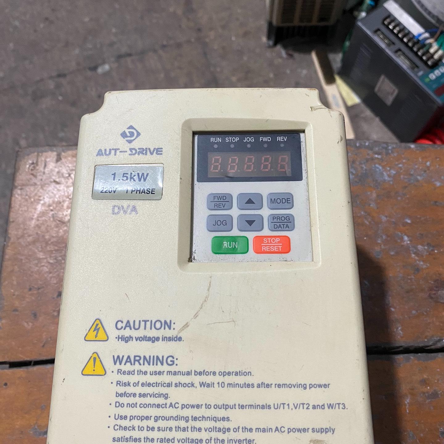 德莱尔变频器DVA-2S0015G/1.5KW/220V 功