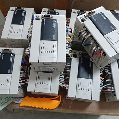 PLC FX3U-32MT 拆机件 成色还可以 功能