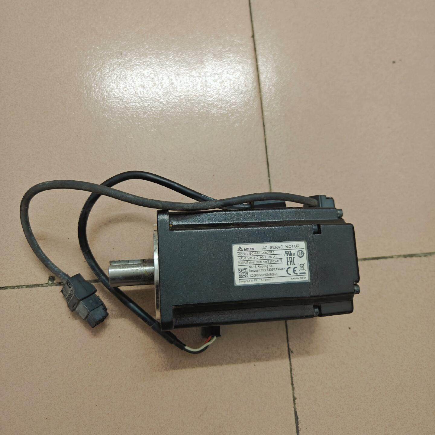 台达伺服电机B2系列750w电机型号ECMA-C20807R