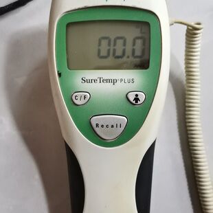 美国伟伦welchallyn-温度计 电池仓有漏液腐蚀痕迹！