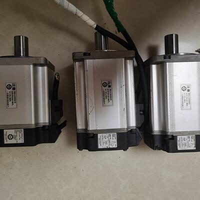 伺服电机750W MHMJ082G1UMHMD082