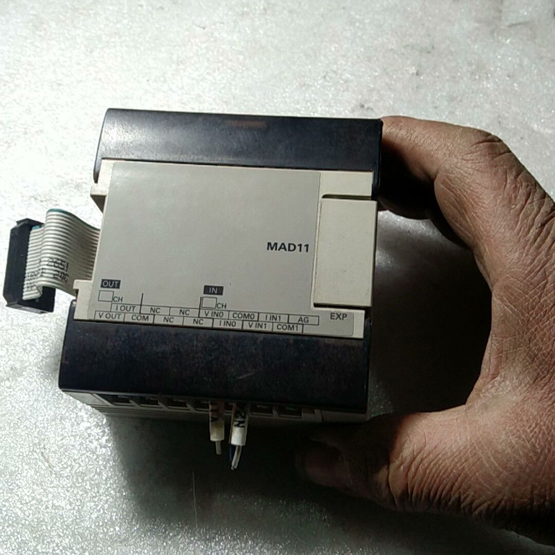 PLC一只 CPM1A-MAD11 拆机件功能完好 想