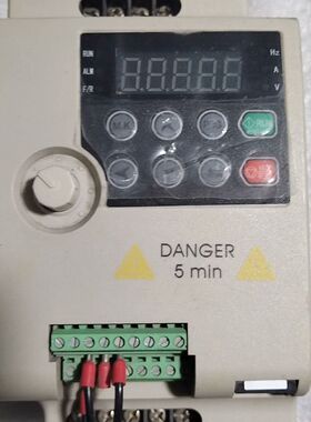 1.5KW变频器  F1C-T4-01R5-BA   三相3