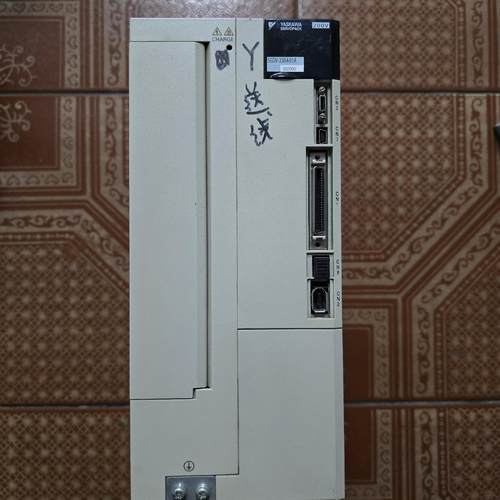 安川5kw驱动器SGDV-330A01A002000 正常拆