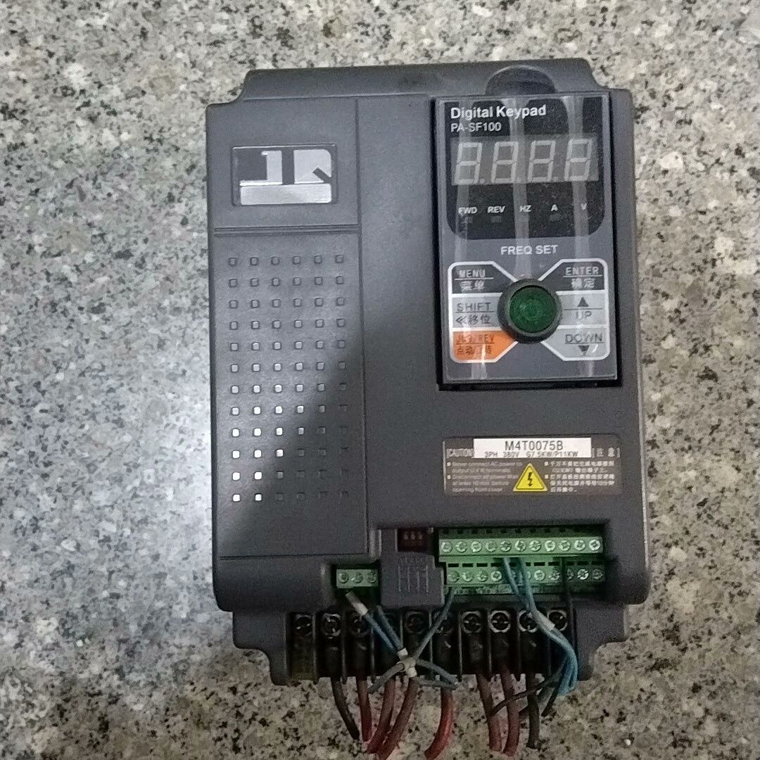 精驱M4T0075B变频器 7.5KW 380V。剪线拆机