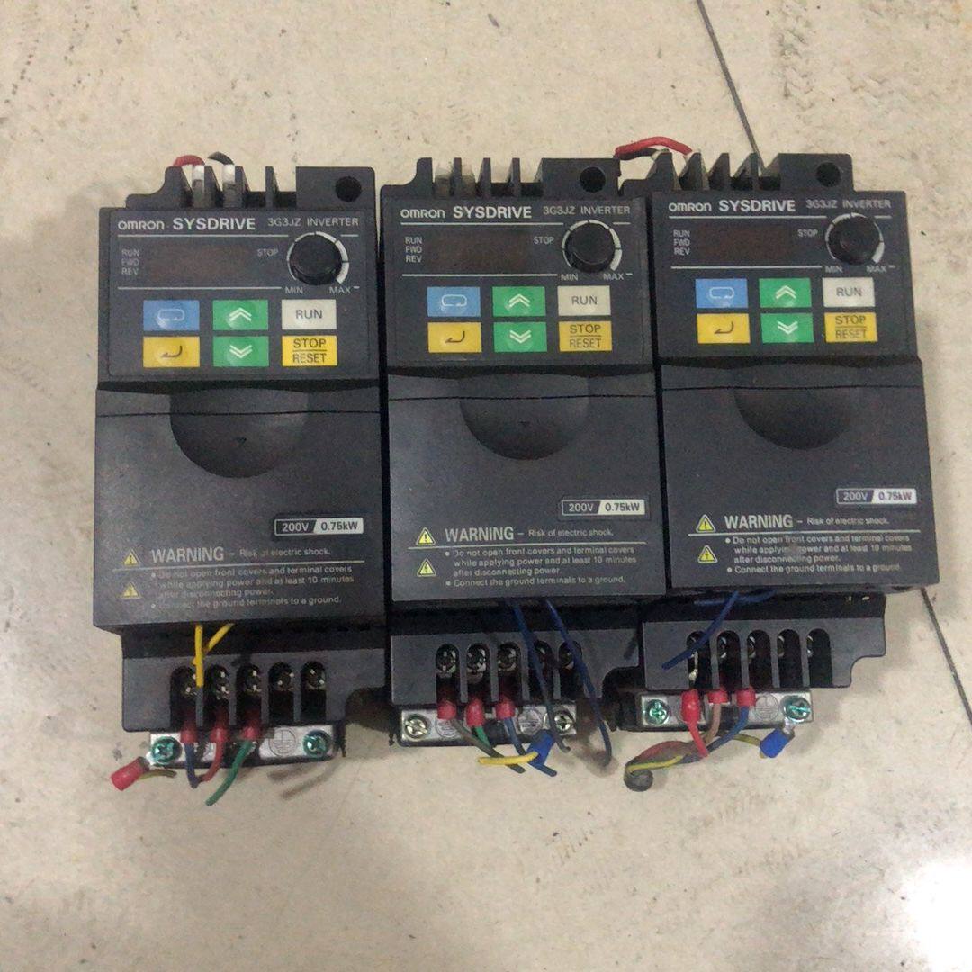 变频器3G3JZ-AB007 0.75KW功率 220