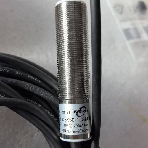 HWEIREE光电开关 型号DBK60-12GM-E 24V