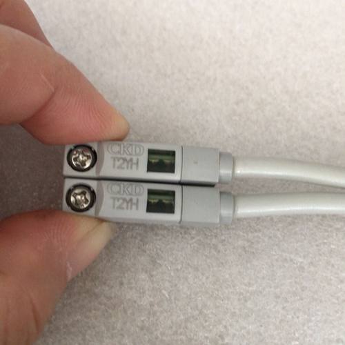 日本CKD.  T2YH  防水型磁性开关 线长