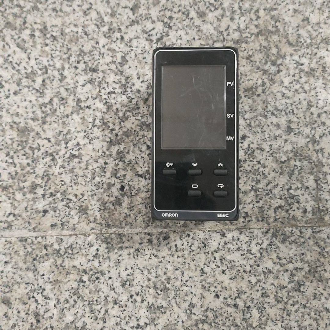 温控仪E5EC-PR2ASM-800 轻微使用痕迹 日