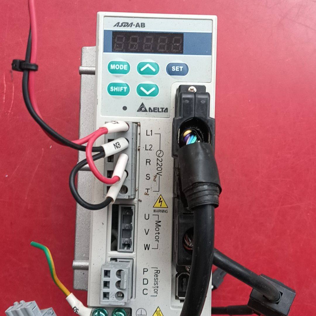 台达AB款伺服驱动器器  400W