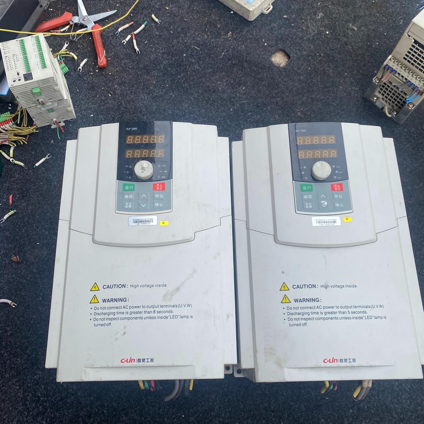 欣灵变频器 XLP5000-G11/15T4MA成色如图 1