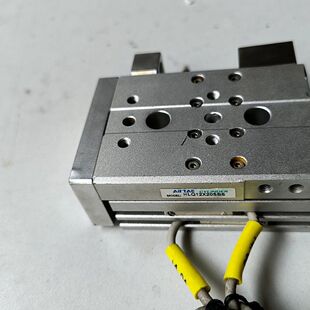 HLQ12X20SBS滑台气缸