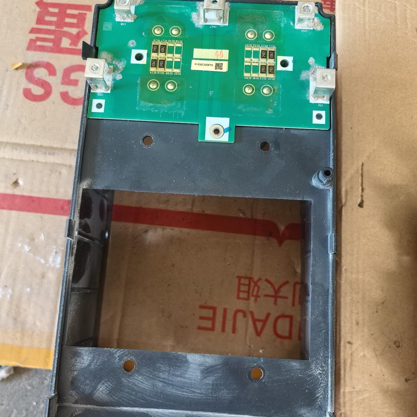 士林变频器配件 7.5KW电容板 sk900c00314 拆