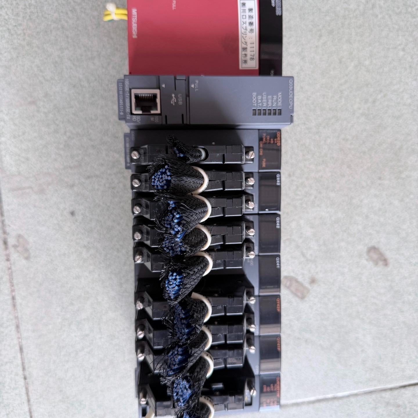 PLC 一套 Q03UDECPU 带模块 一套出 68