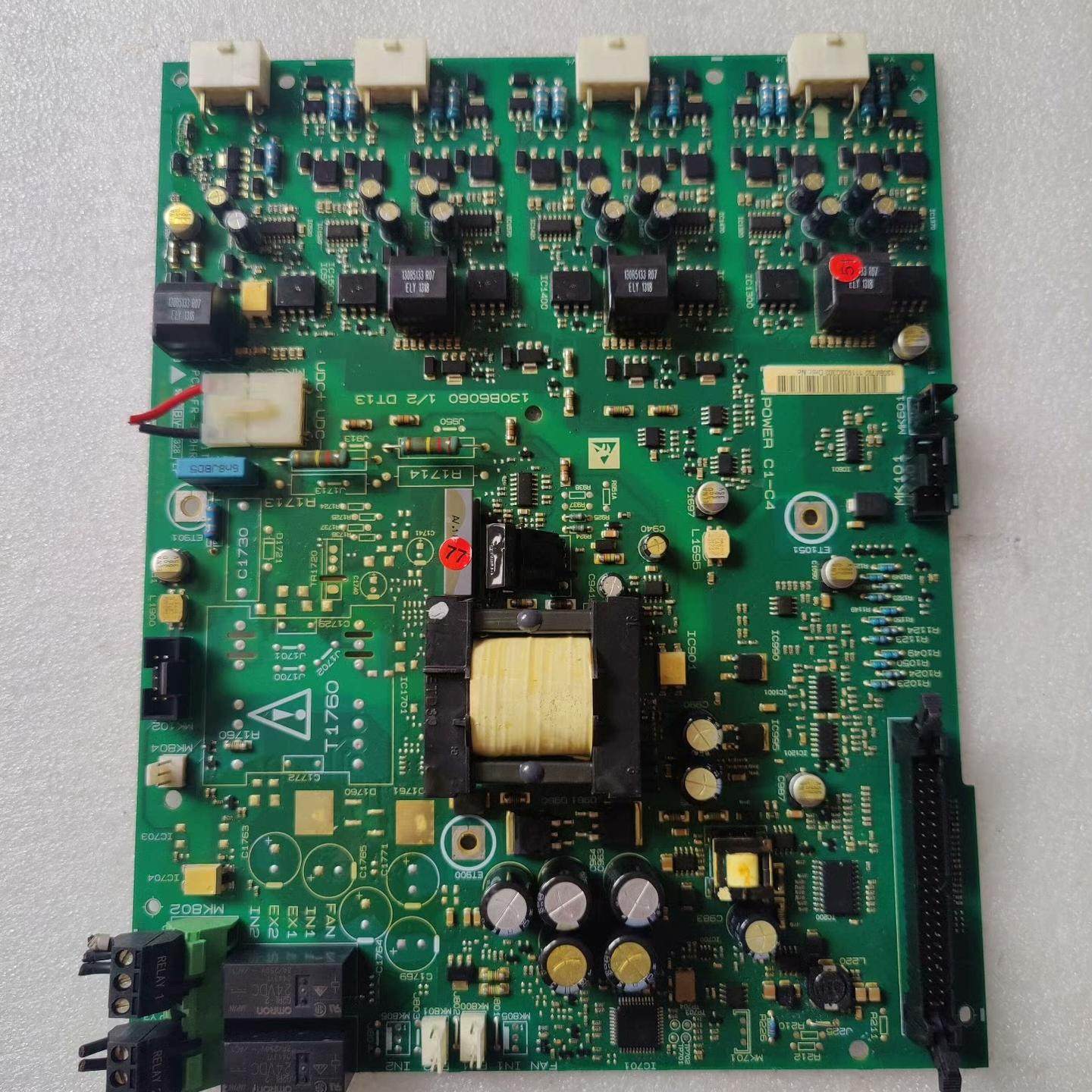 130B6060  丹佛斯变频器FC302驱动板 130B8