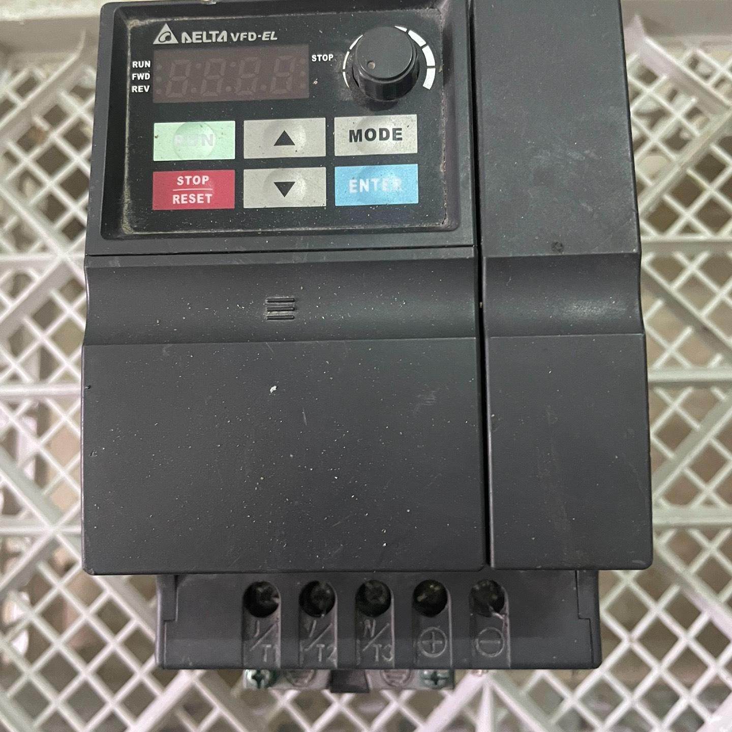 台达变频器VFD037EL43A 3.7kw 380V 正常