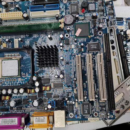 845主板 带PCⅠ槽 ISA槽 进系正常使用