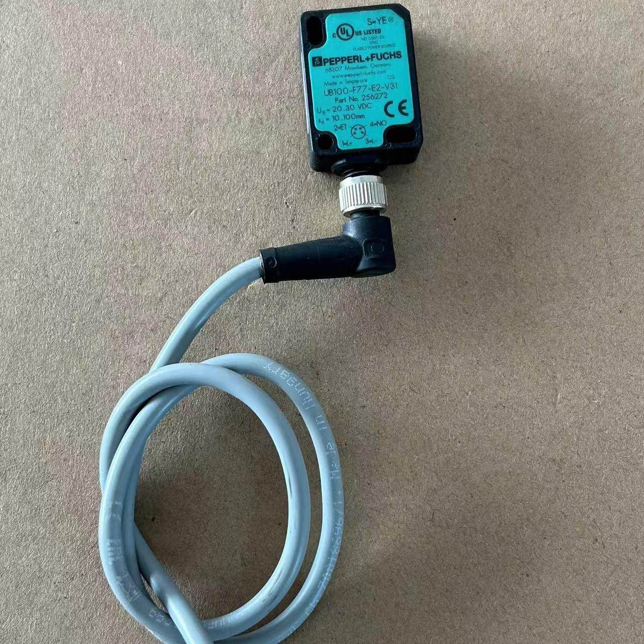 拆机倍加福UB100-F77-E2-V31