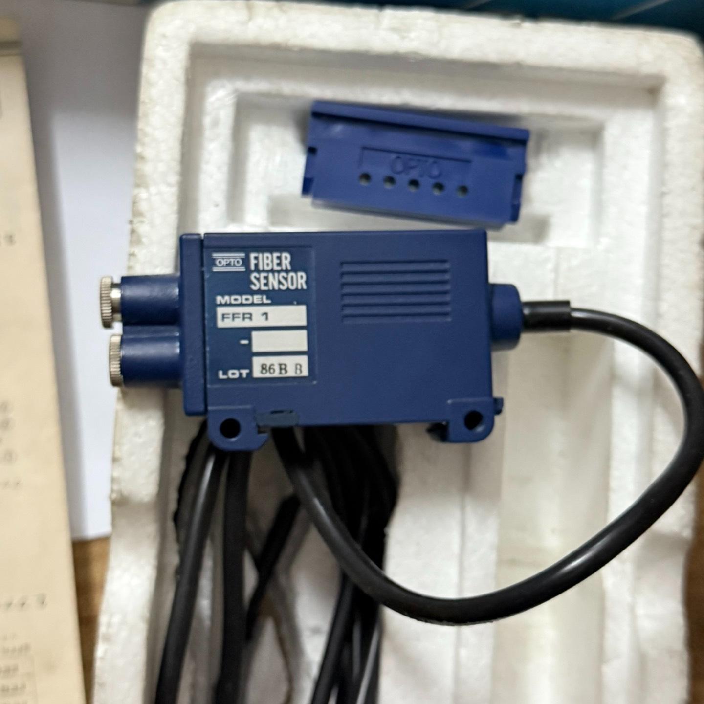 FFR1  日本OPTO  金属外壳防爆型光纤放大器FF