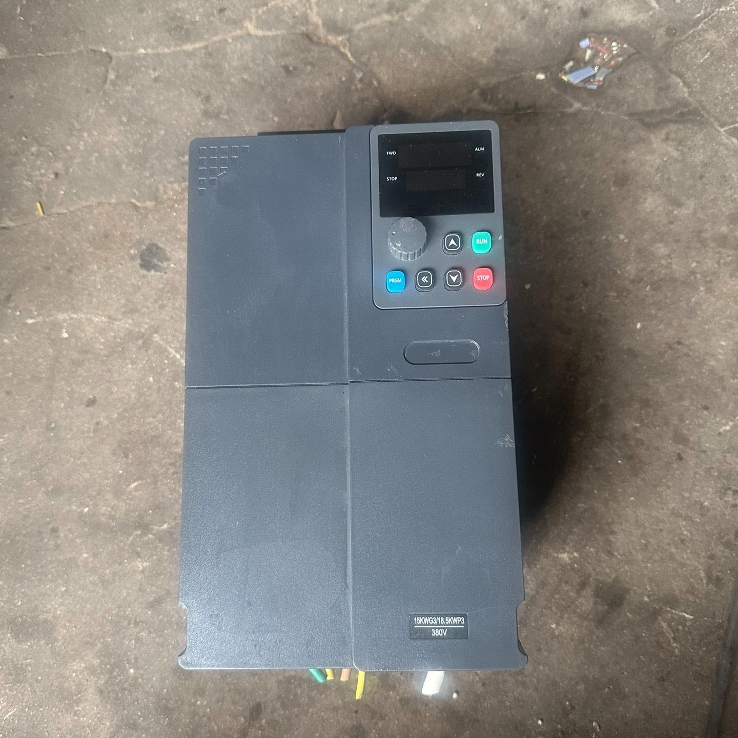 安川达重载变频器 380V 15KW