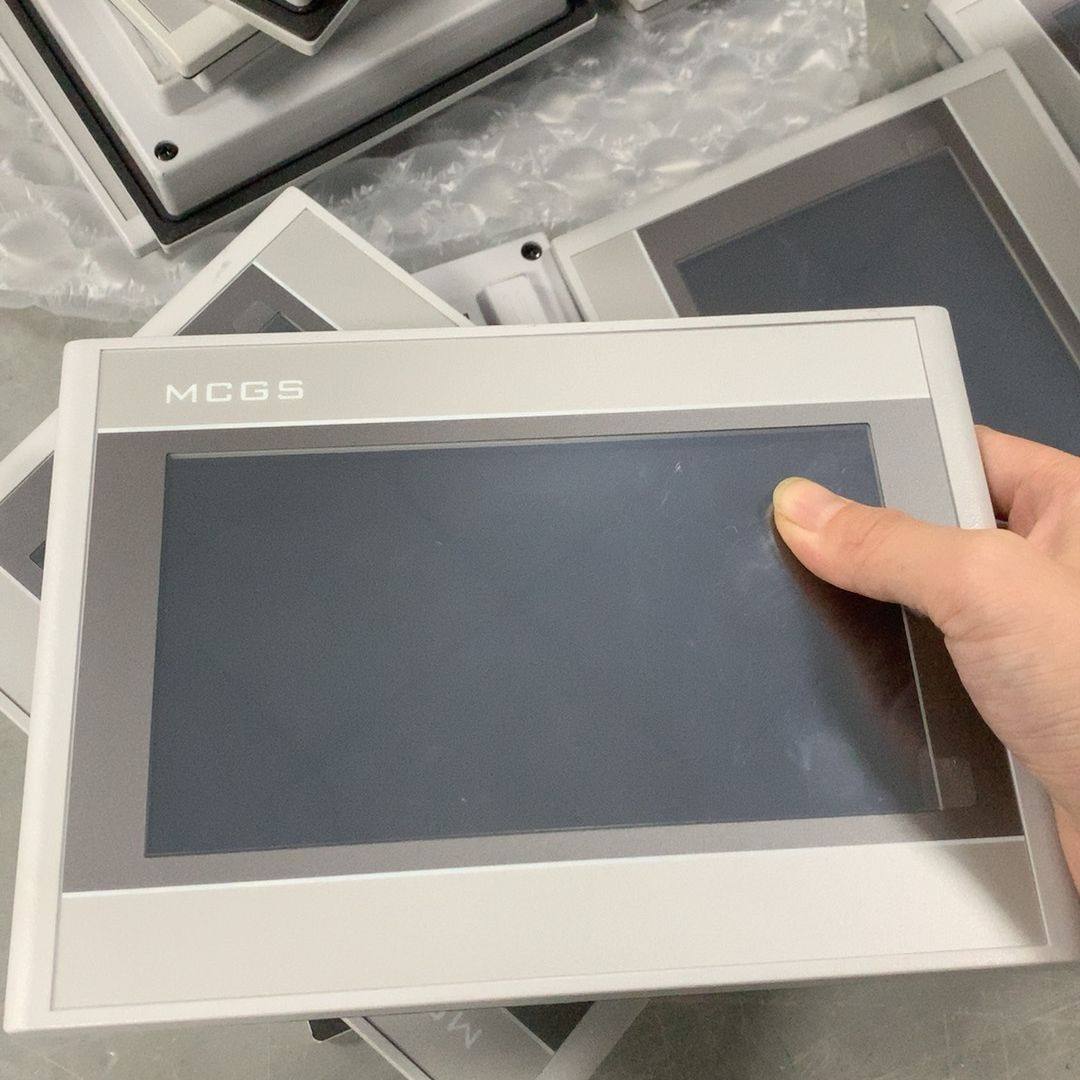 出售昆仑通态触摸屏TPC7022Es 拆机 几乎 功