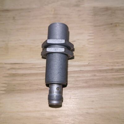 巴鲁夫 BES02NH 接近开关 BESM18Ml-NCS7