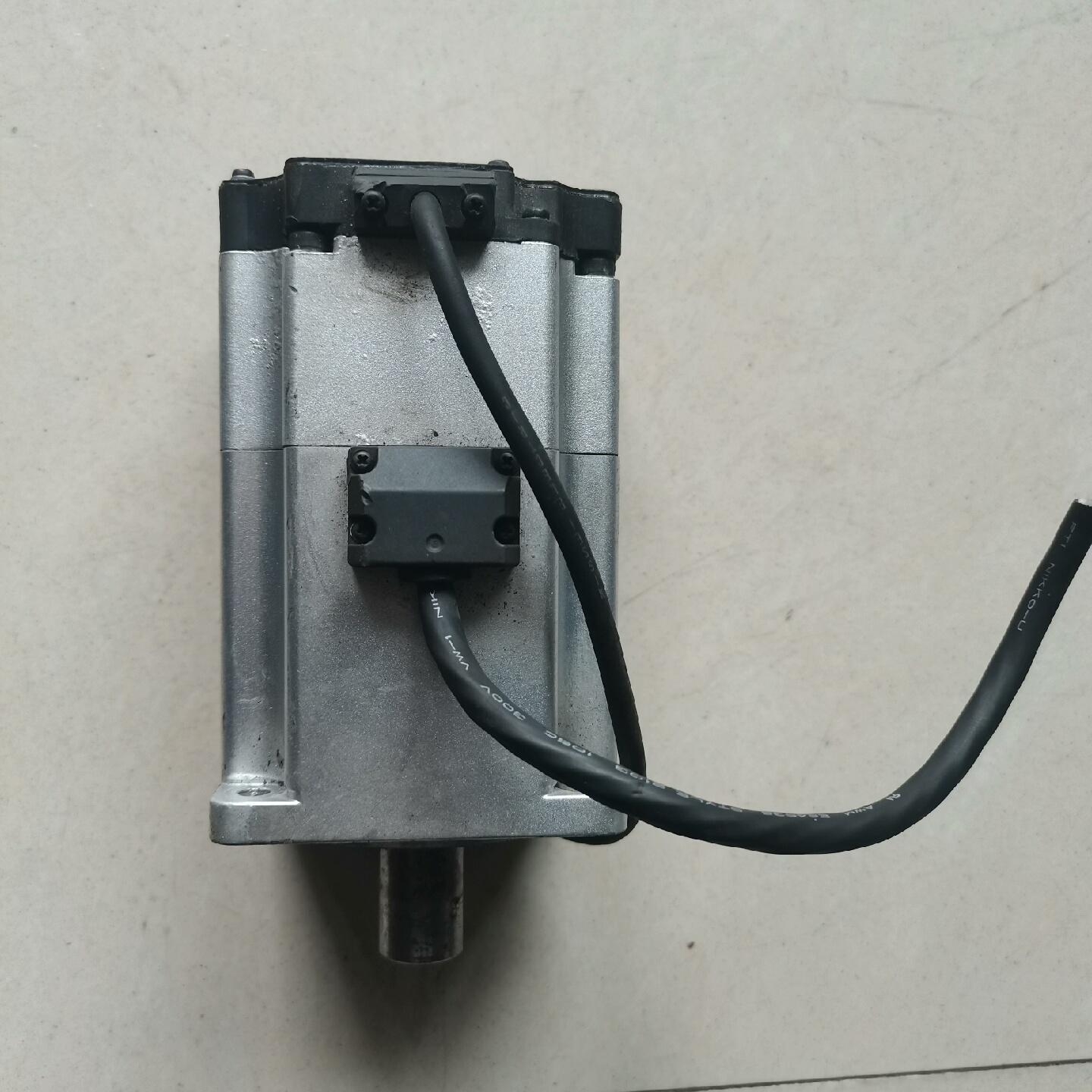 伺服电机 MHMF082L1V2M 拆机 成色如图