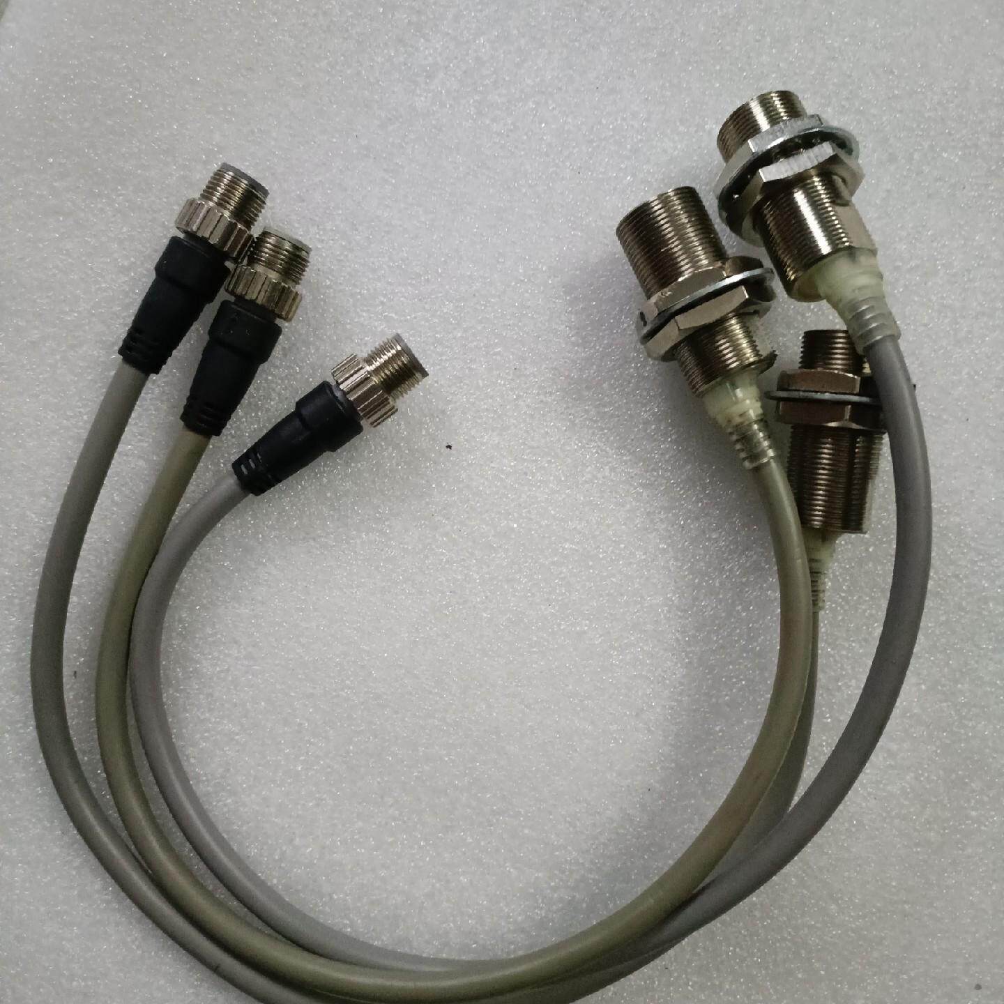 拆机接近感应器E2E-X7D1-M1J-T-Z   数