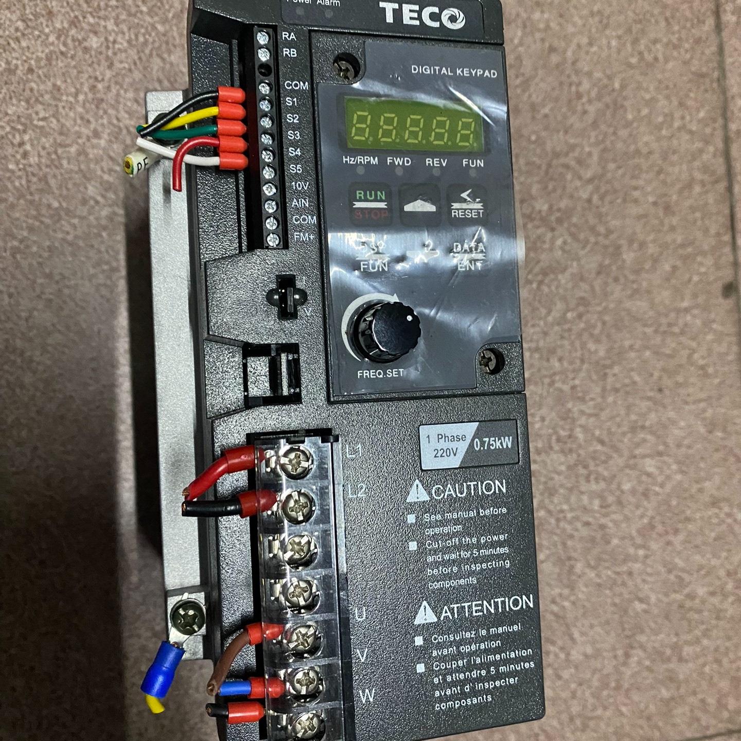 东元变频器TECO S310-201-H1DC  实物拍摄