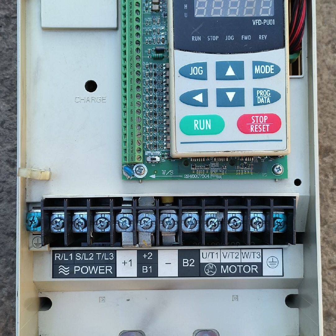 台达VFD-B系列变频器11kw  VFD110B43A