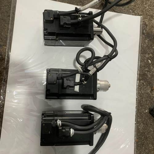 安川电机、SGMJV－04AAA61、成色如图功能包好：