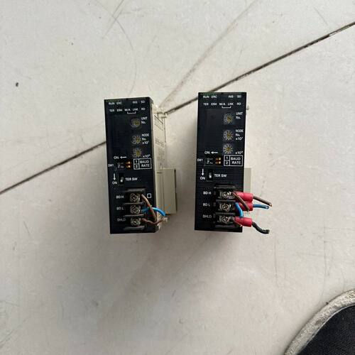 龙模块CJ1W-CLK21-V1功能包好实物图不 一