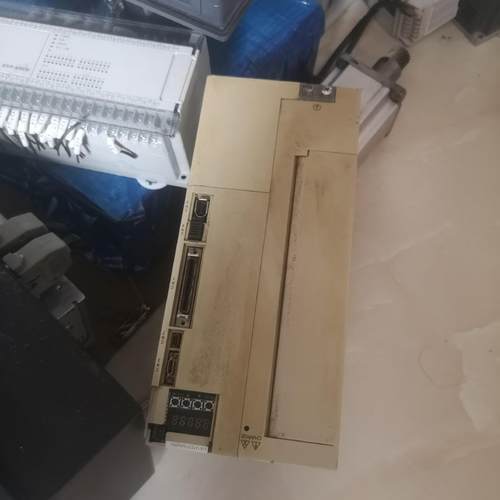 安川伺服sgdv-330a01a成色如图处理了