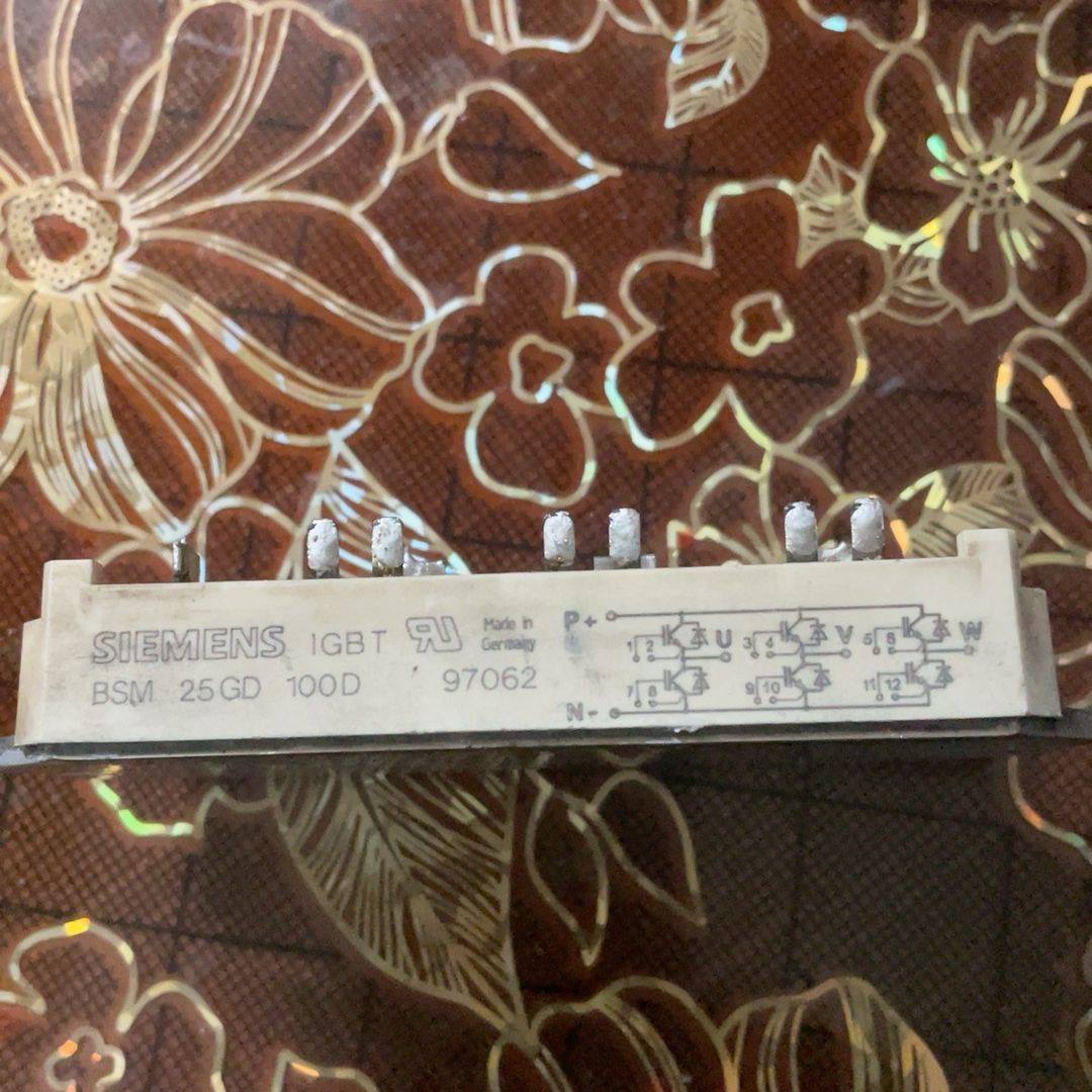 拆机 型号为BSM 25GD 100D。虽然外观上有明显