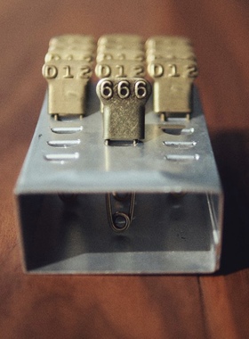 余文乐同款666胸针徽章非dcdt madness