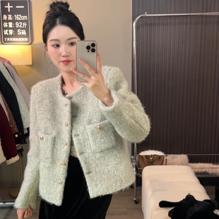 90白鸭绒2024冬季 上衣 淡绿色小香风羽绒外套女气质高级感百搭短款