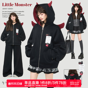 KEIKO 恶魔角连帽黑色加绒卫衣2026春季怪趣设计可拆卸小翅膀外套