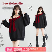 KEIKO 宽松显瘦露肩上衣 斜肩卫衣女26春季 蝴蝶结少女girl 薄款