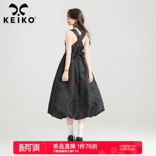 KEIKO 芭蕾风绑带蝴蝶结露背花苞长裙 黑色光泽缎面吊带连衣裙夏季