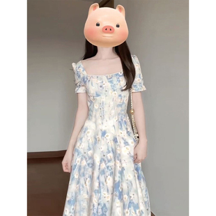 新款 韩系温柔风方领甜美碎花连衣裙女夏季 显瘦气质高级感中长裙子