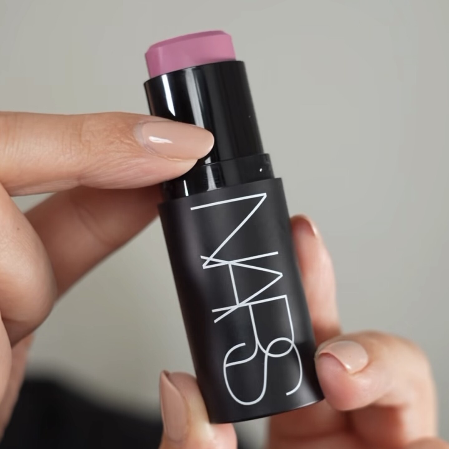 预*定 NARS/纳斯新品柔滑多功能棒腮红棒膏眼颊唇膏三用口红8g