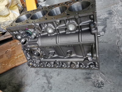 V3800缸体久保田954k拖拉机缸盖kx185徐工90三一95机体