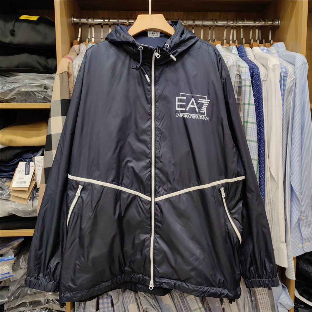 意大利高端 男款柔软细腻防风面料 内里细腻棉内衬 秋款夹克外套